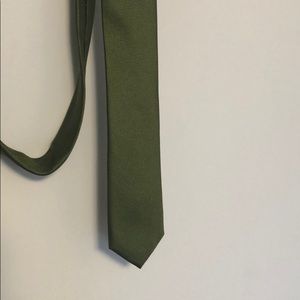 RW&CO Slim Green Tie
